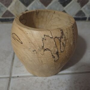 Beautiful spalted beech bowl polish finish